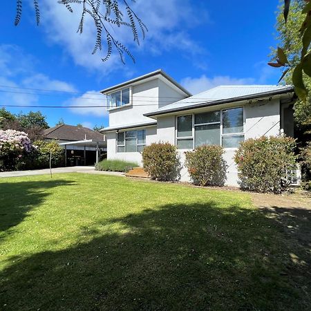 Charlesworth Villa - Christchurch Holiday Homes Extérieur photo