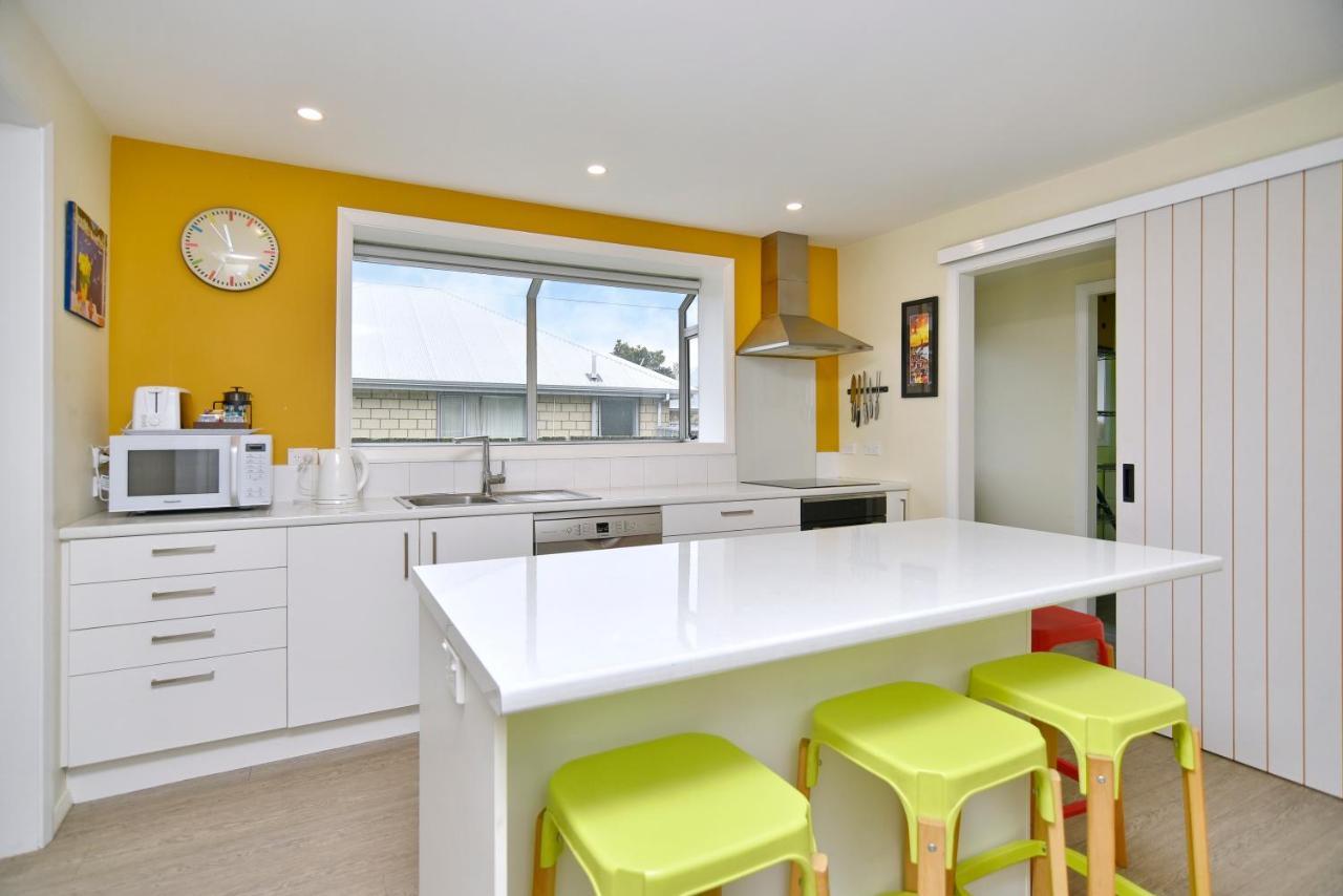Charlesworth Villa - Christchurch Holiday Homes Extérieur photo