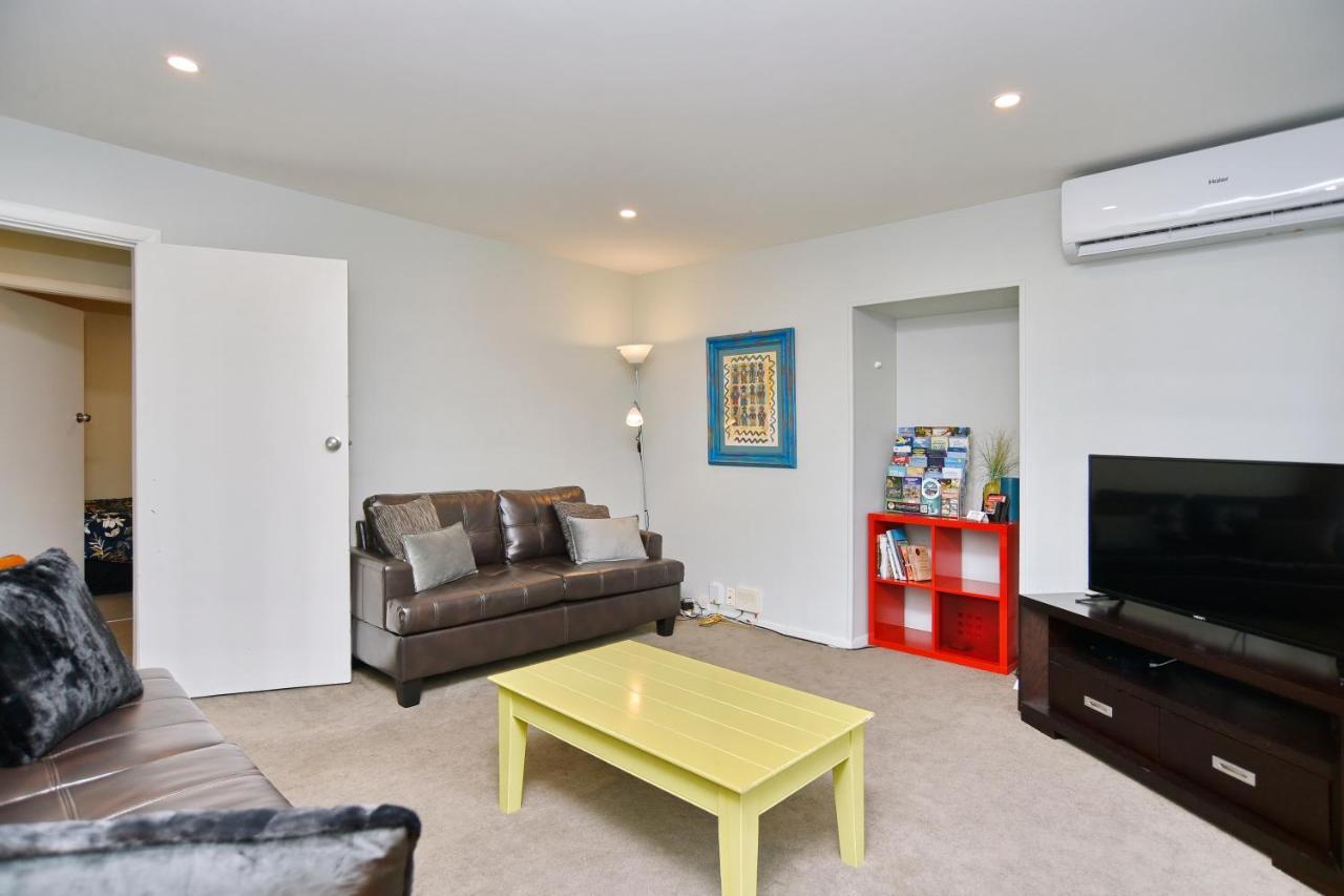 Charlesworth Villa - Christchurch Holiday Homes Extérieur photo
