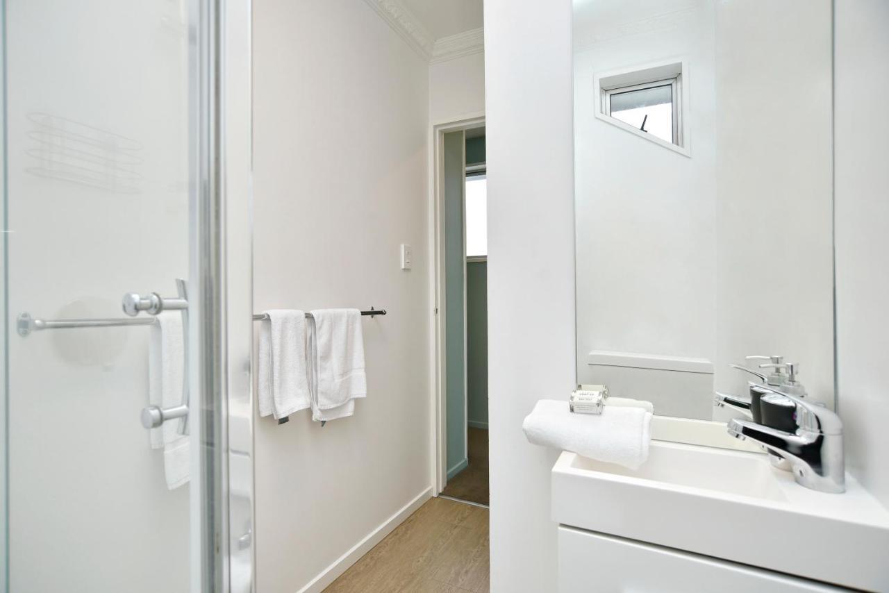 Charlesworth Villa - Christchurch Holiday Homes Extérieur photo