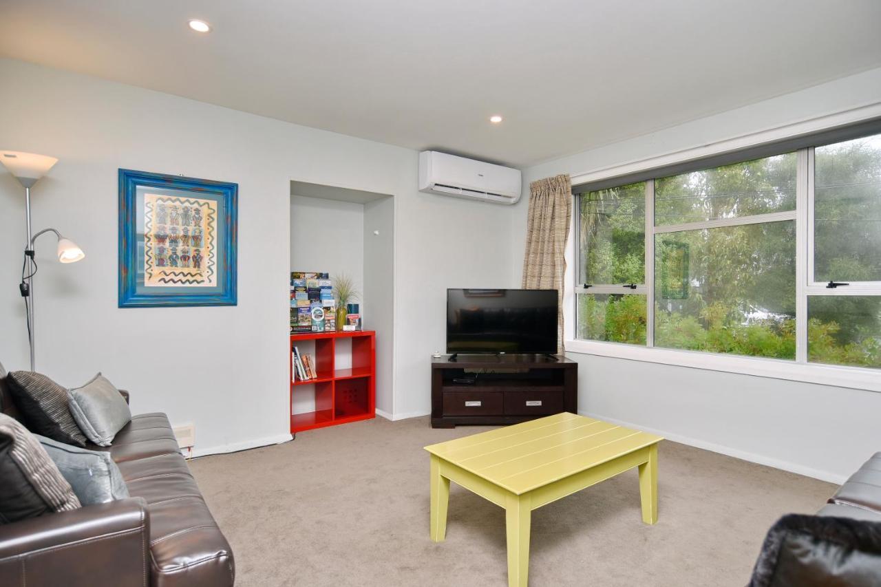 Charlesworth Villa - Christchurch Holiday Homes Extérieur photo