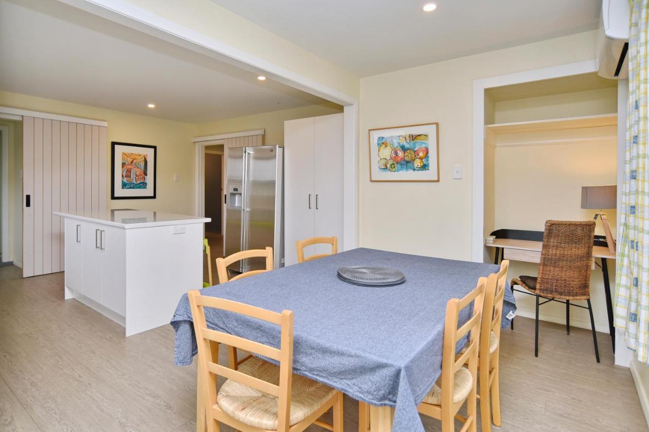 Charlesworth Villa - Christchurch Holiday Homes Extérieur photo